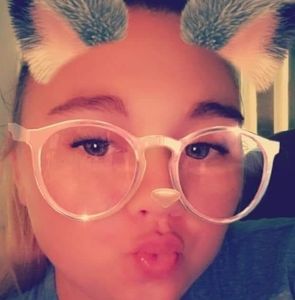 Meet your Posher, Ashley